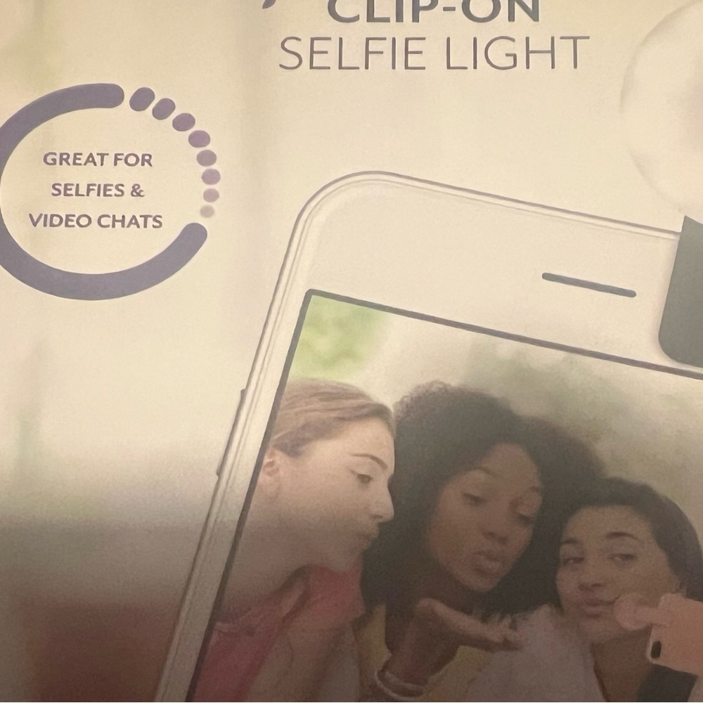 New Clip-On Selfie Light with Charging Cable